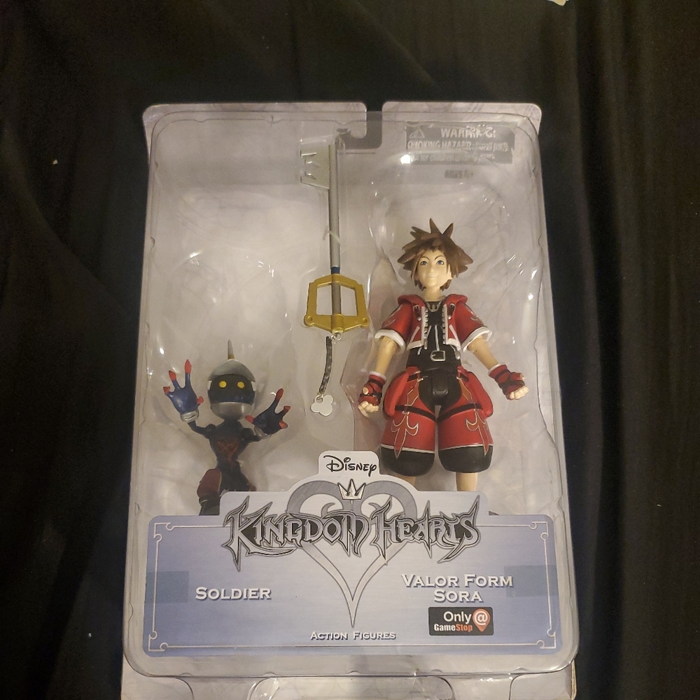 KINGDOM HEARTS GAMESTOP ACTION FIGURES